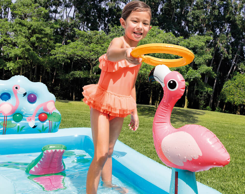 Piscina gonfiabile con decorazioni animali
